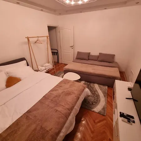 Skyline Retreat Modern View Saraybosna